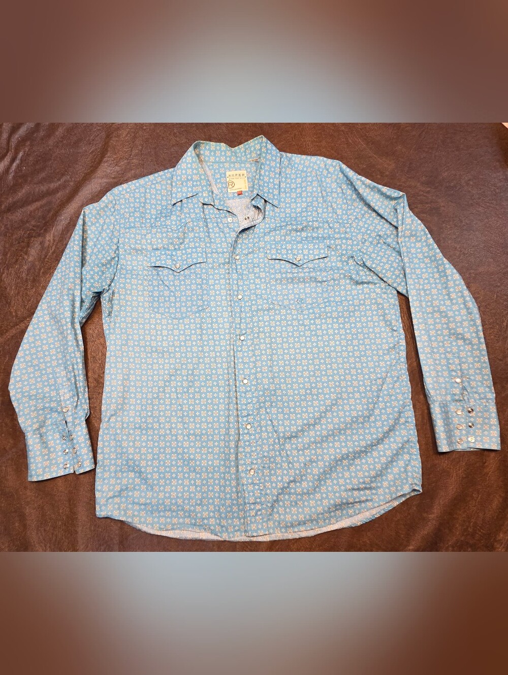 Men's Long Sleeve Collared Snap Shirt
